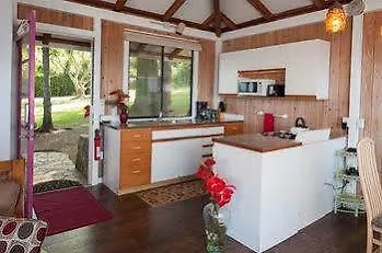 Hale Kukui Orchard & Cottages Honokaa Hotel